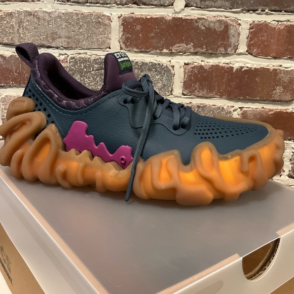 Juniper Crocs - Picture 3 of 6